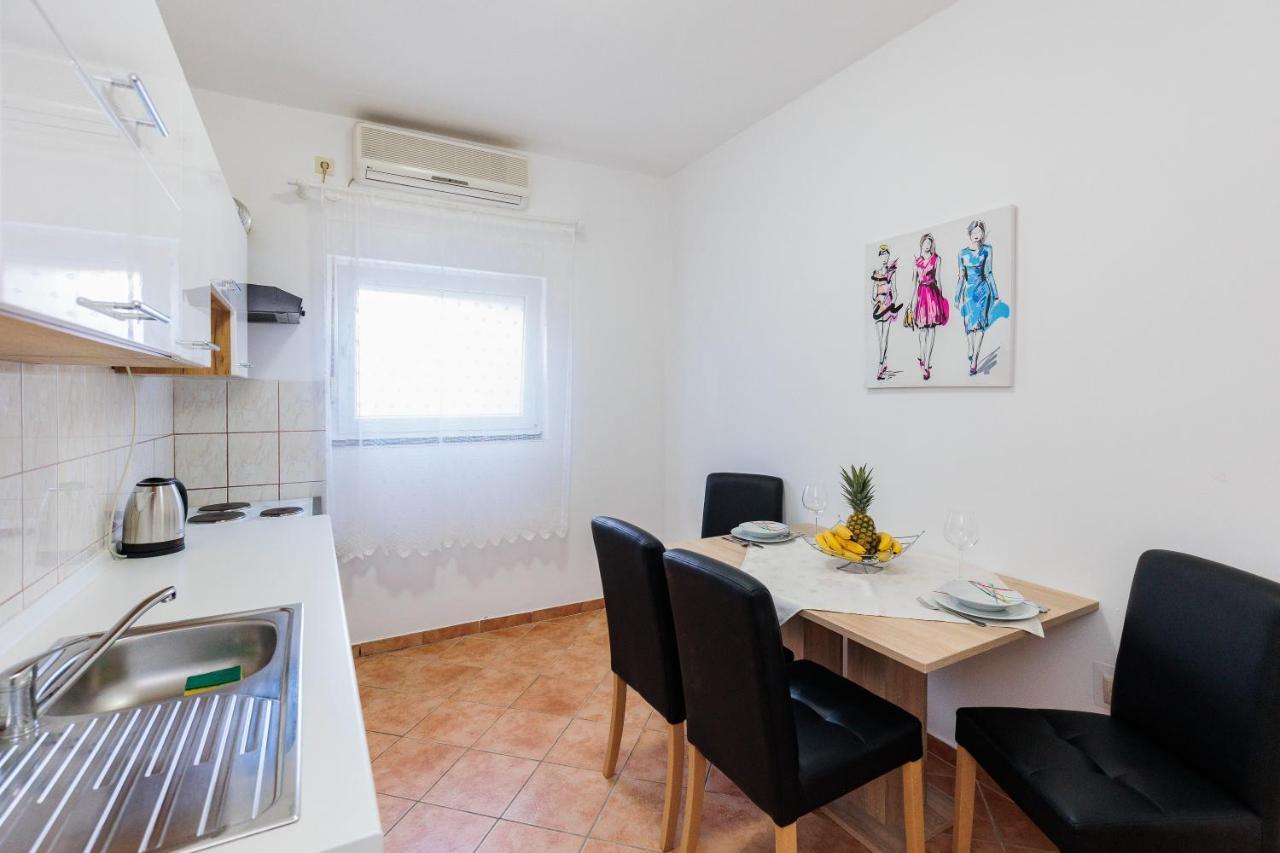 Apartmani Ema i Toni Zadar Exteriör bild