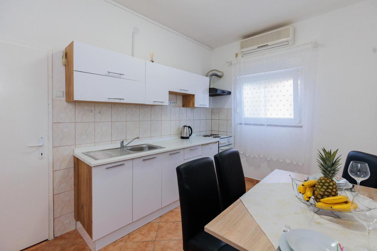 Apartmani Ema i Toni Zadar Exteriör bild