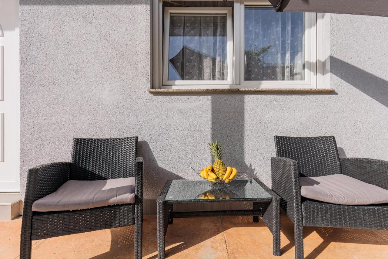 Apartmani Ema i Toni Zadar Exteriör bild