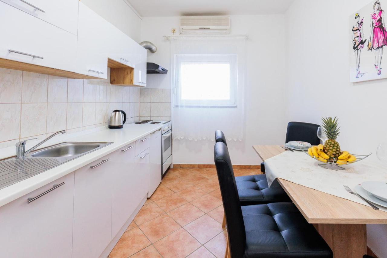 Apartmani Ema i Toni Zadar Exteriör bild