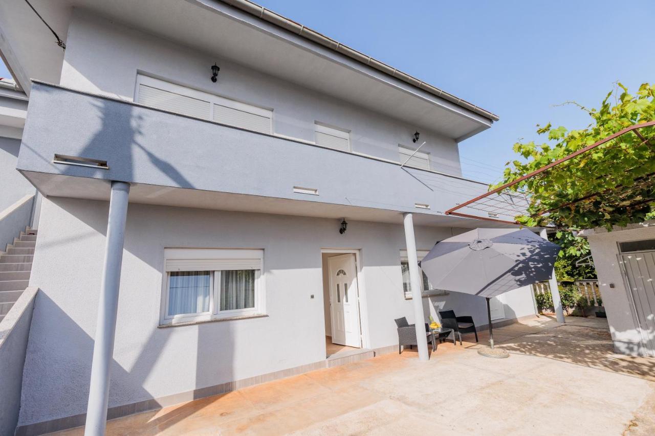 Apartmani Ema i Toni Zadar Exteriör bild