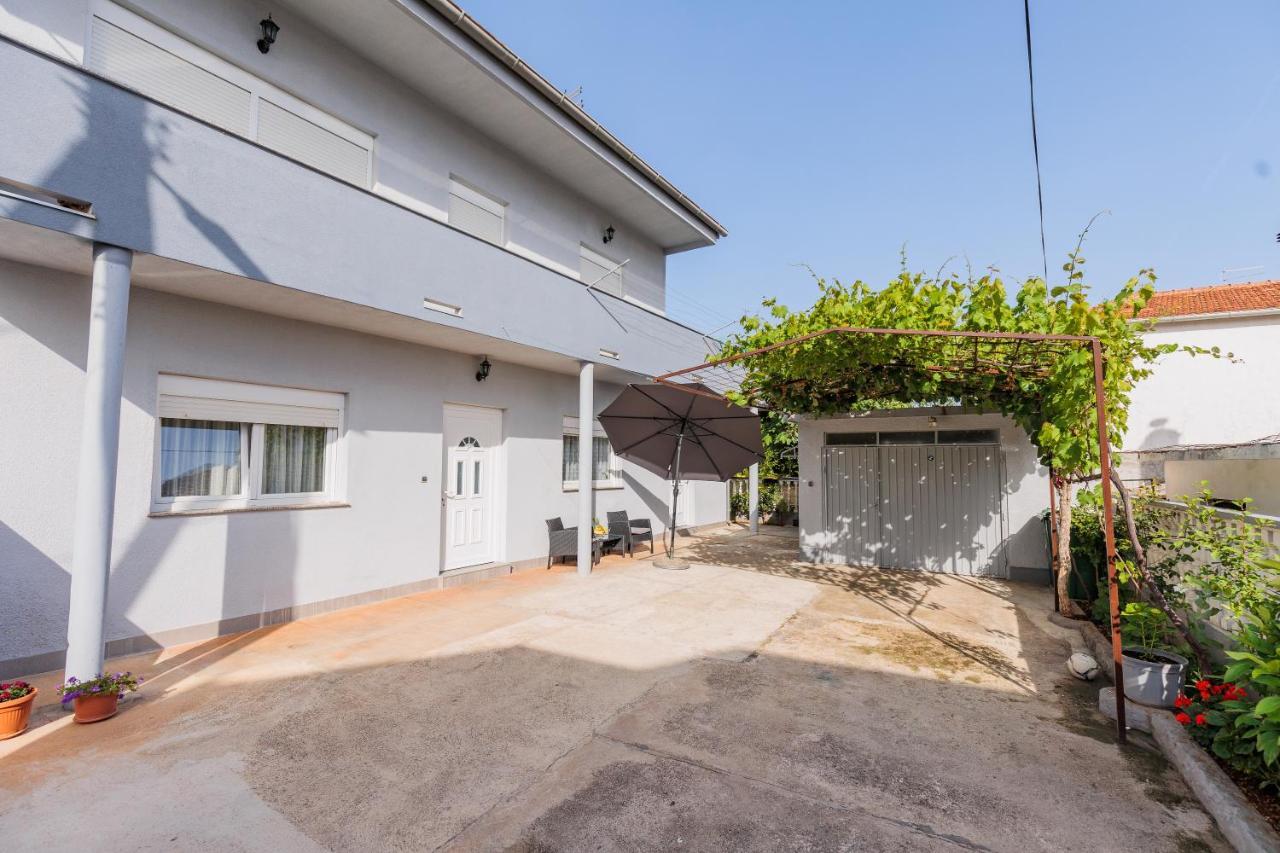 Apartmani Ema i Toni Zadar Exteriör bild