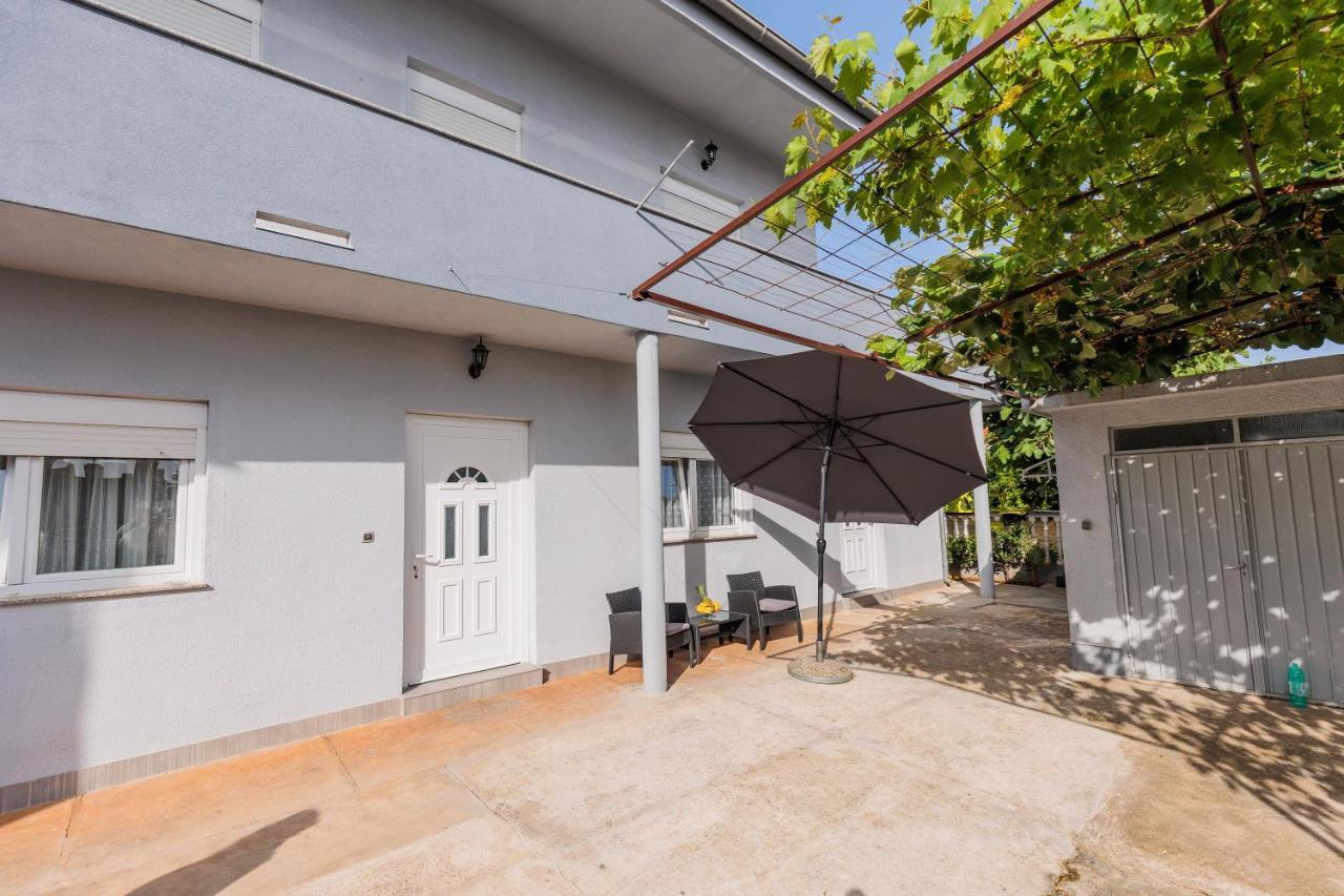 Apartmani Ema i Toni Zadar Exteriör bild