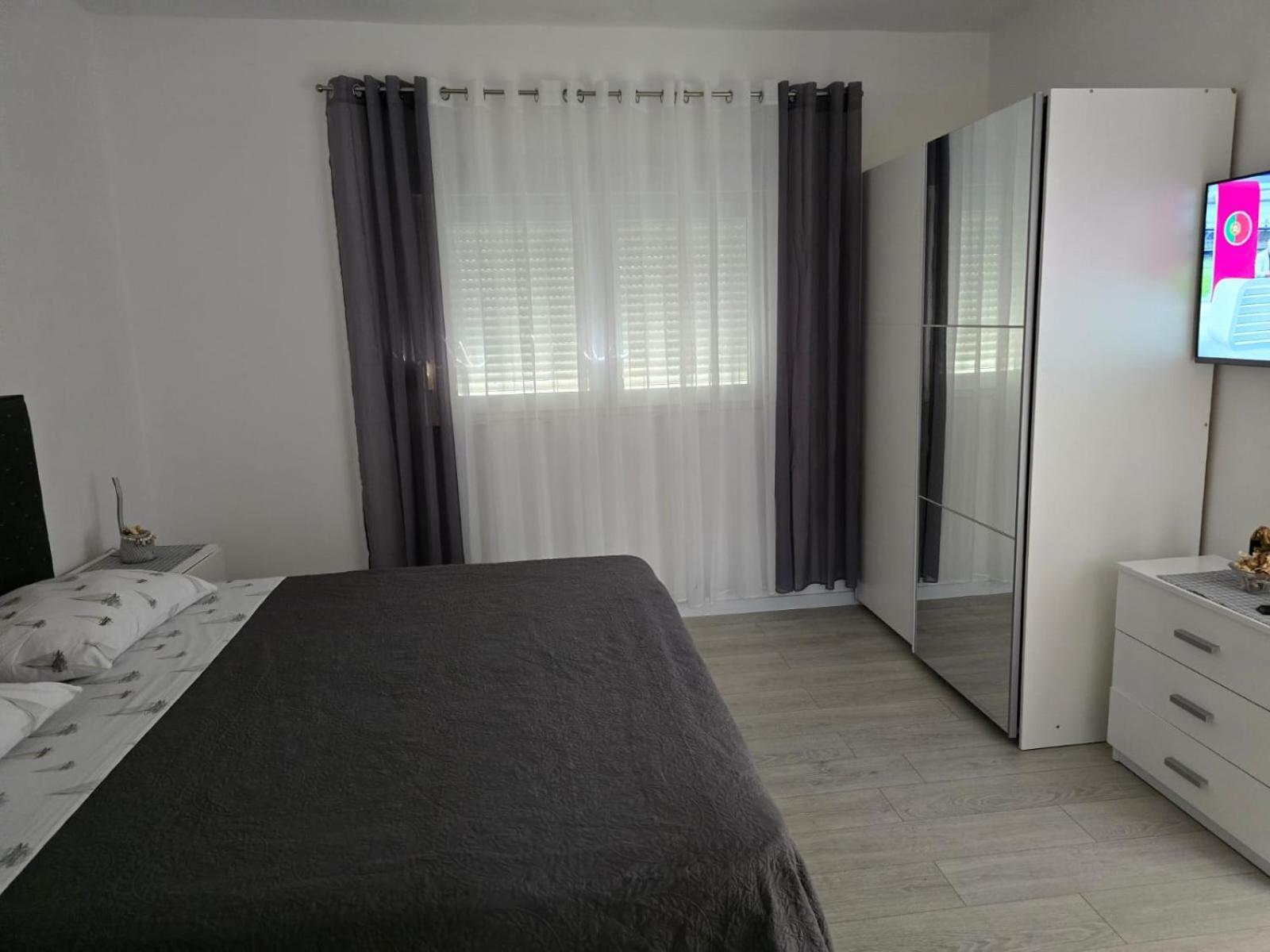 Apartmani Ema i Toni Zadar Exteriör bild