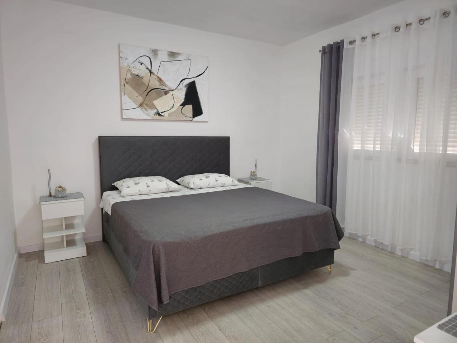 Apartmani Ema i Toni Zadar Exteriör bild